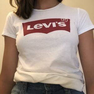 Levi’s Logo Graphic Tee